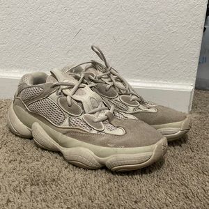 Yeezy 500 Blush SIZE 11